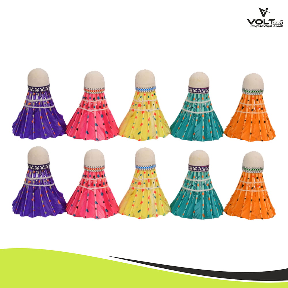 This badminton shuttlecock pack of 10 is designed for players looking for consistency and durability. Made from natural hen feather white shuttlecock material, it ensures smooth flight and dependable performance. This badminton shuttlecock pack of 10 is designed for players looking for consistency and durability. Made from natural hen feather white shuttlecock material, it ensures smooth flight and dependable performance.