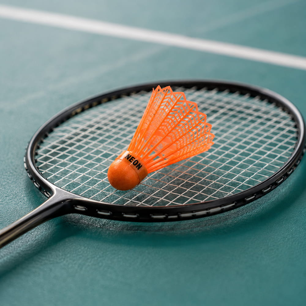 Volt Pro Neon Orange Plastic Badminton Shuttlecock Pack of 10 is designed for regular practice, training sessions, and recreational badminton. The durable plastic construction with a neon cork base provides reliable balance and stable flight during play.